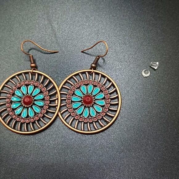 Bronze boho flower round earrings - Picture 2 of 4